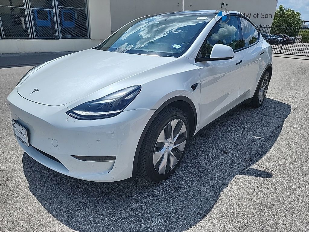 2023 Tesla Model Y Long Range Dual Motor All-Wheel Drive's photo