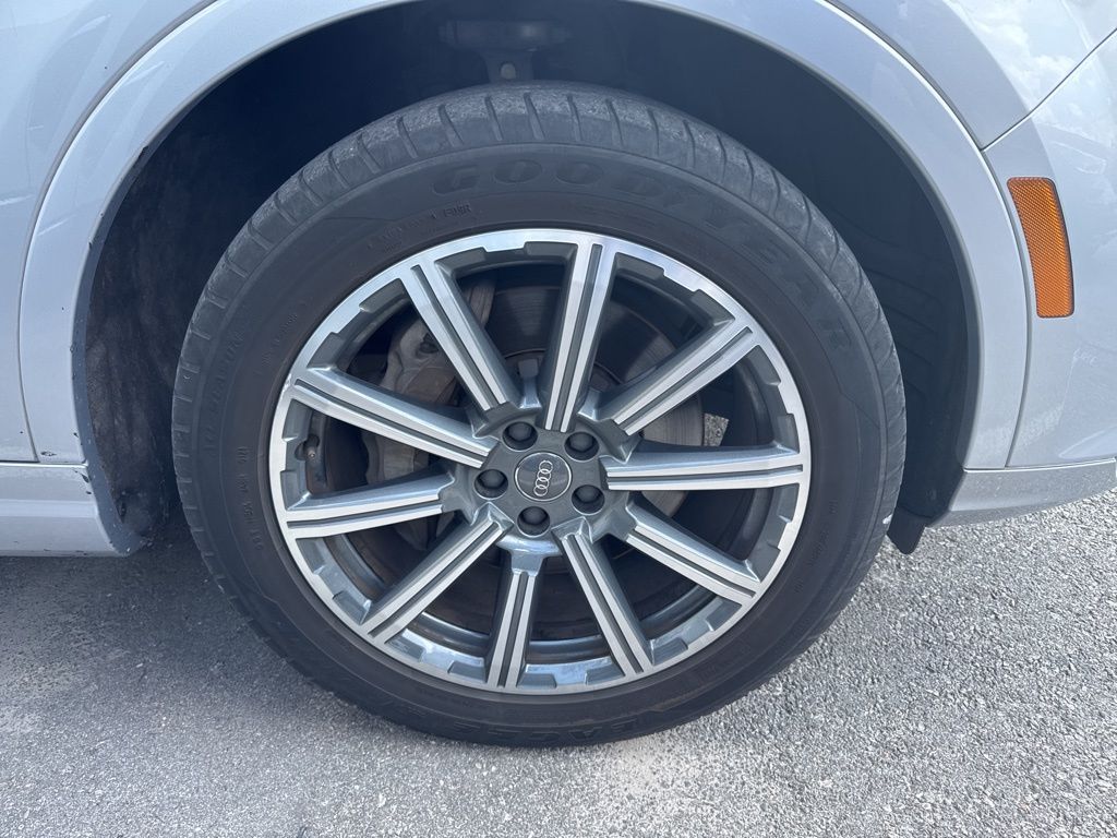 2018 Audi Q7 2.0T Premium Plus photo 3
