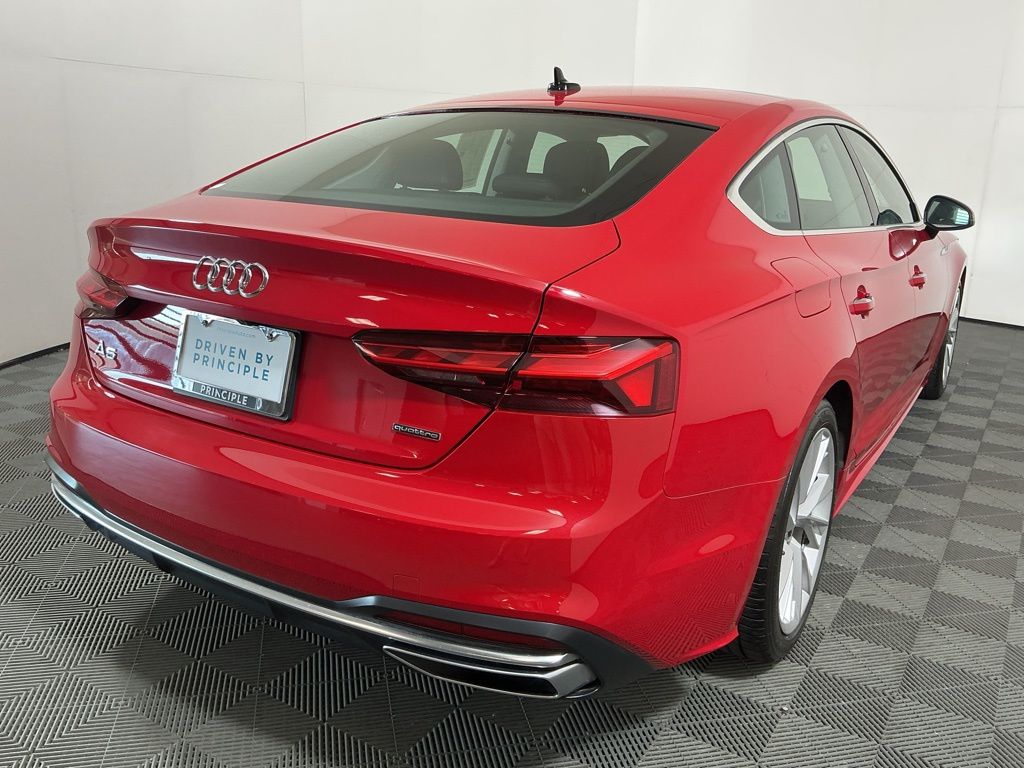 2022 Audi A5 40 Premium photo 4