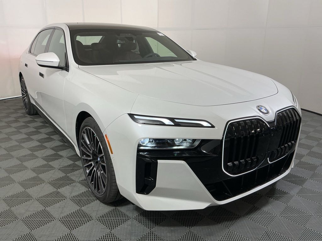 New 2026 BMW 740i xDrive Sedan