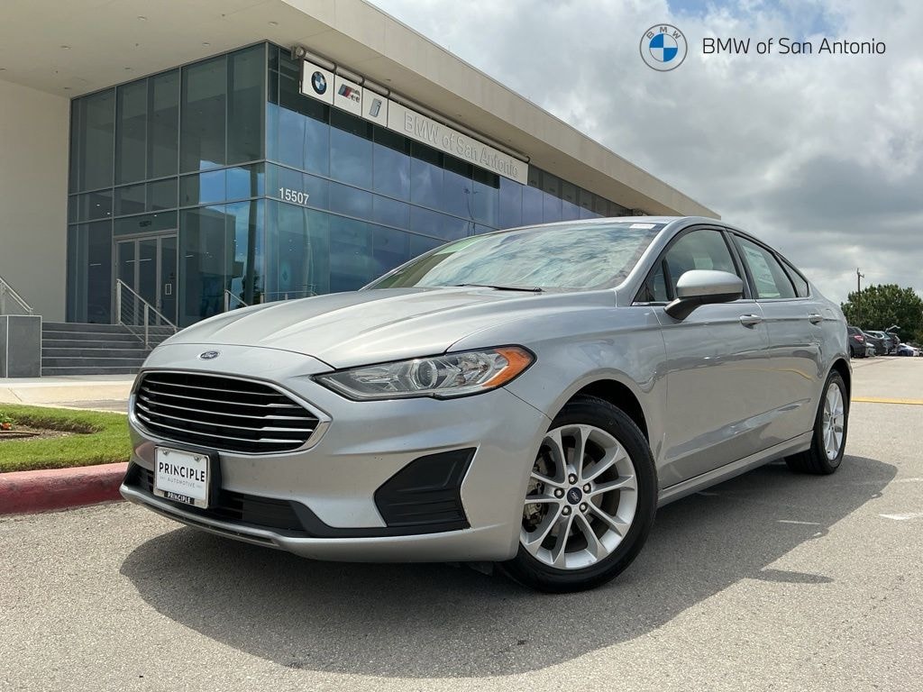 Used 2020 Ford Fusion SE Sedan