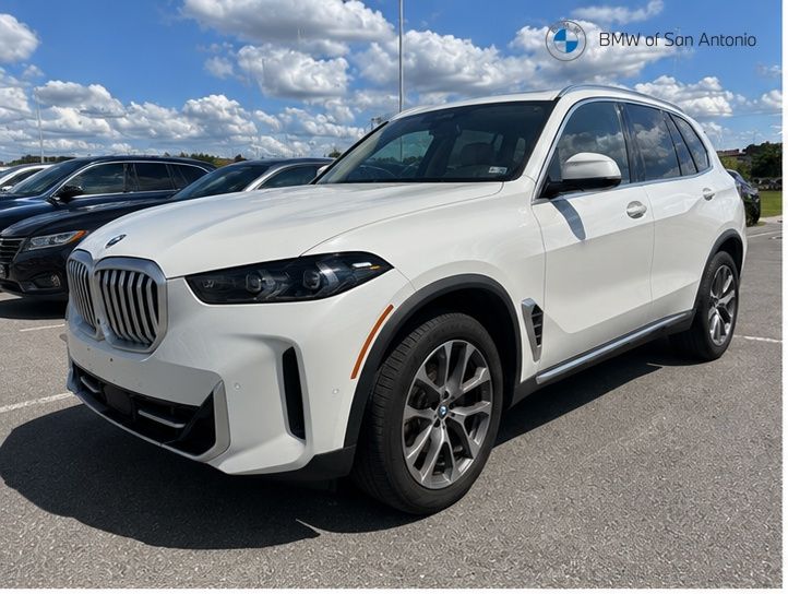 2026 BMW X5 sDrive40i's photo