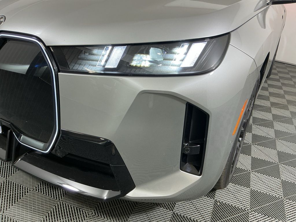 2026 BMW iX 45 - Photo 11