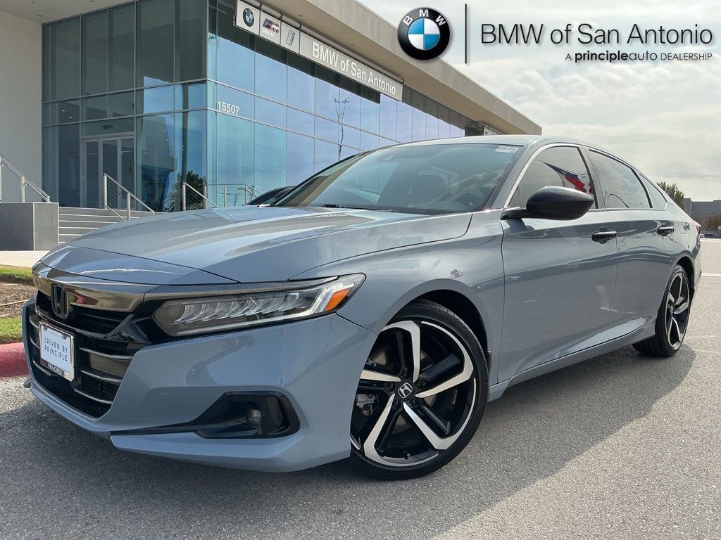 2022 Honda Accord Sport's photo