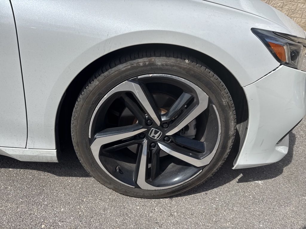 2022 Honda Accord Sport photo 3