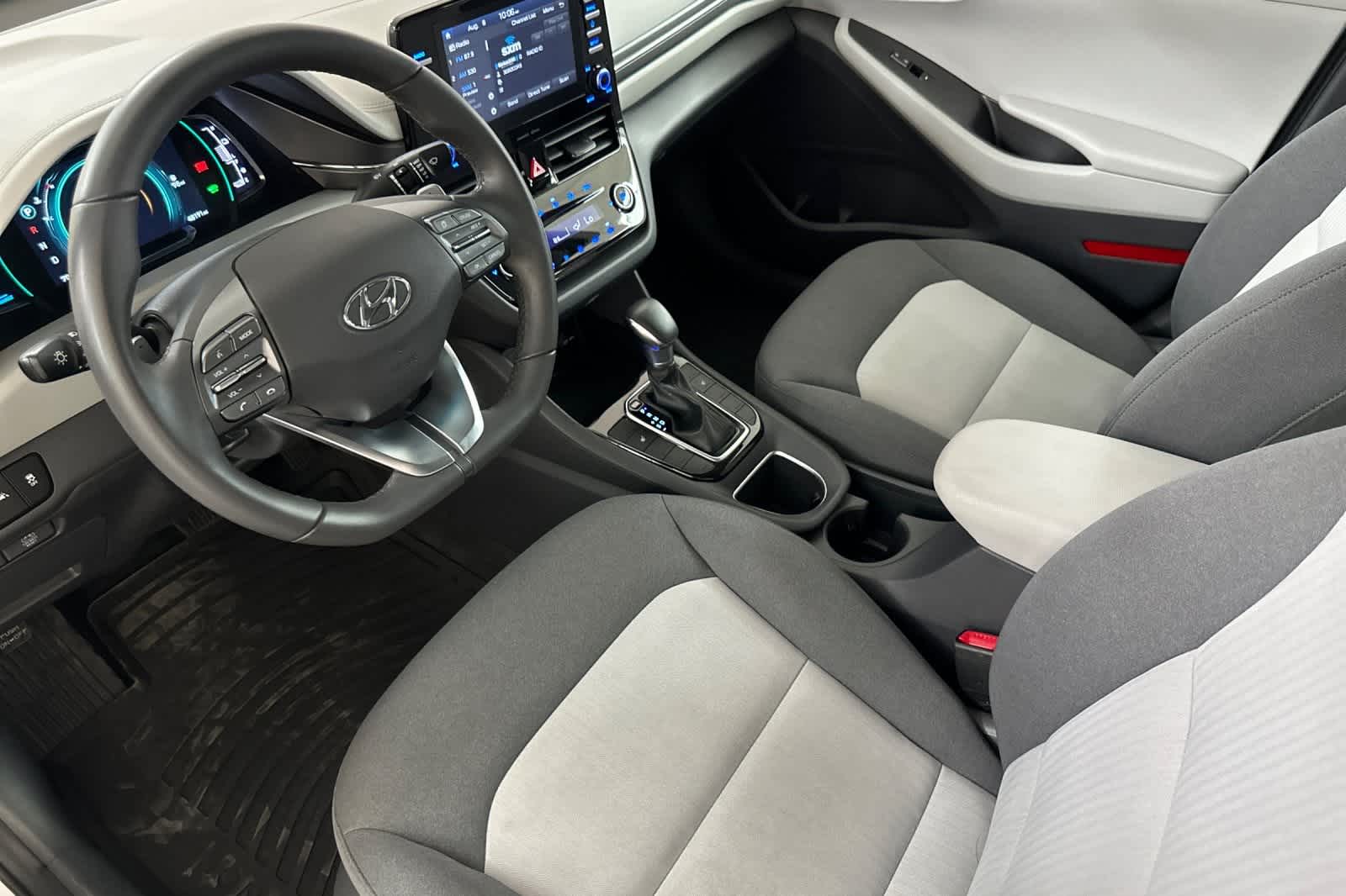 Thumbnail: 2020 Hyundai Ioniq - 11