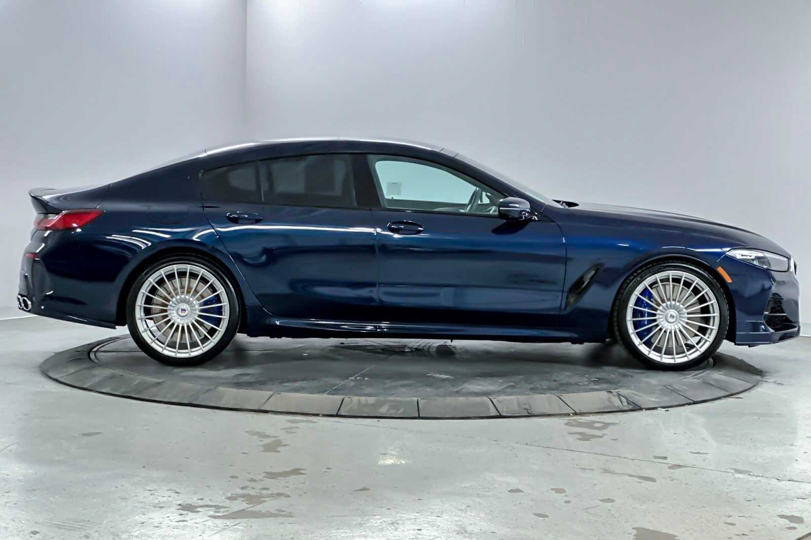 Thumbnail: 2022 BMW 8 Series - 8