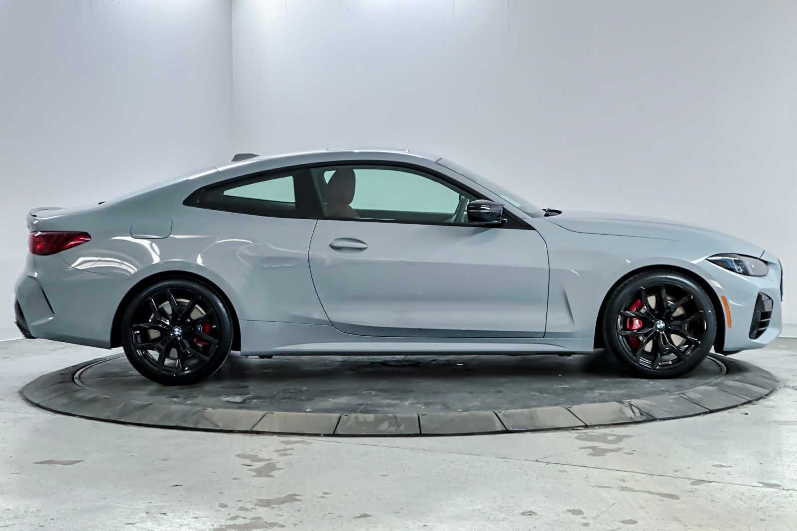 Thumbnail: 2025 BMW 4 Series - 8