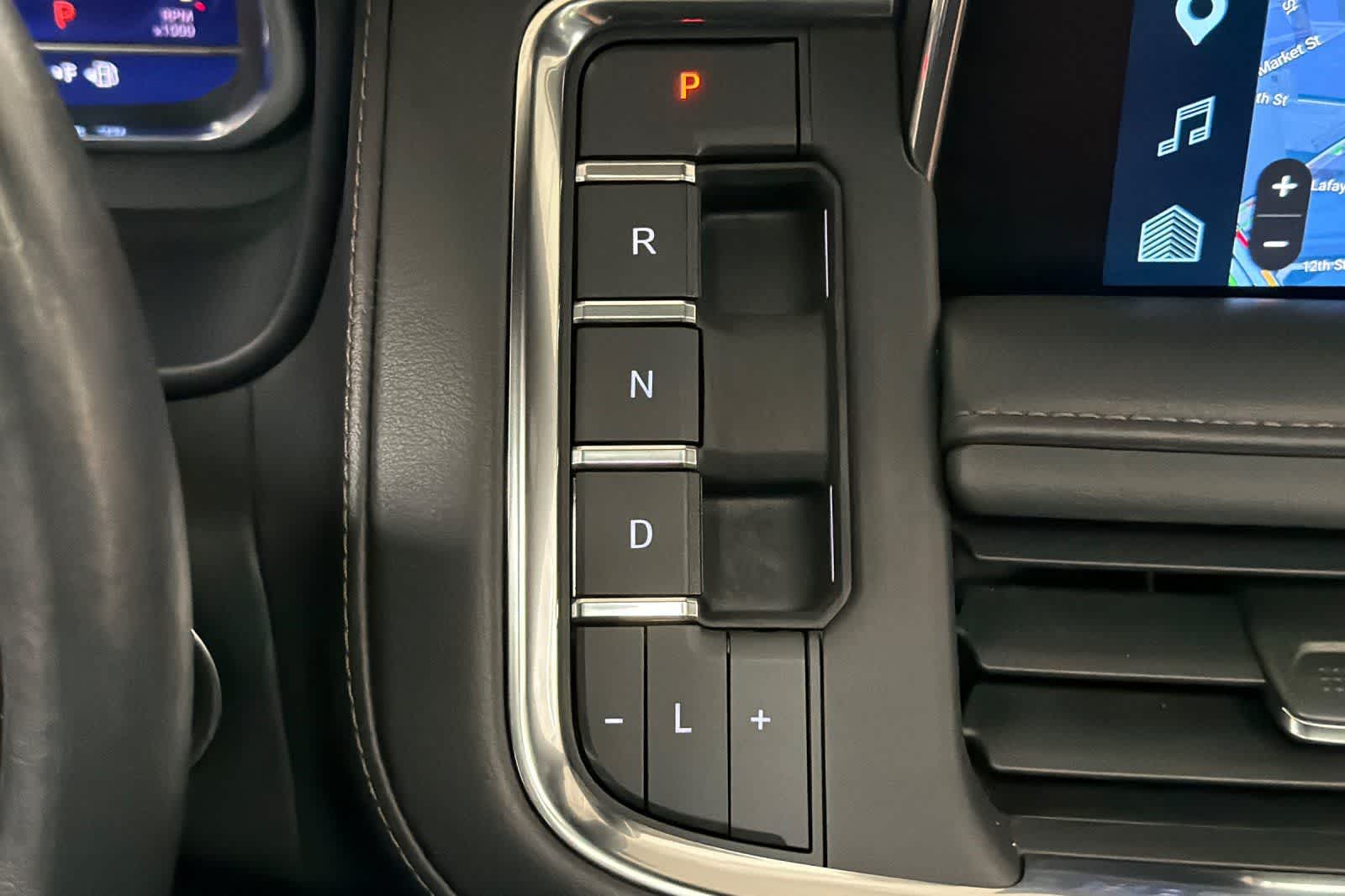 Thumbnail: 2022 Chevrolet Tahoe - 22