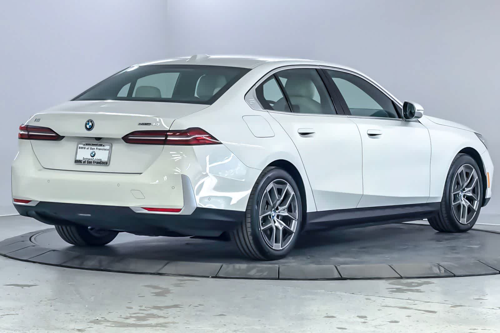 Thumbnail: 2024 BMW i5 - 2