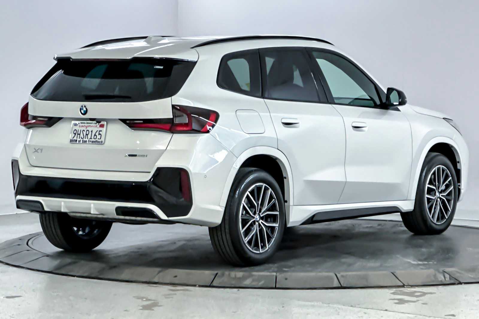 Thumbnail: 2023 BMW X1 - 2