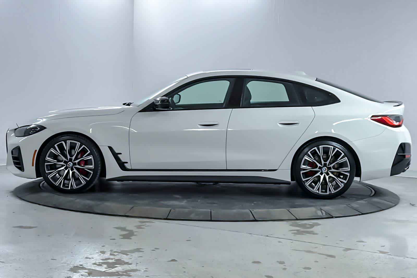 Thumbnail: 2023 BMW 4 Series - 4