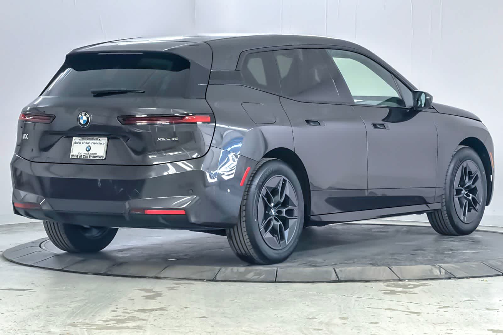 Thumbnail: 2026 BMW iX - 2