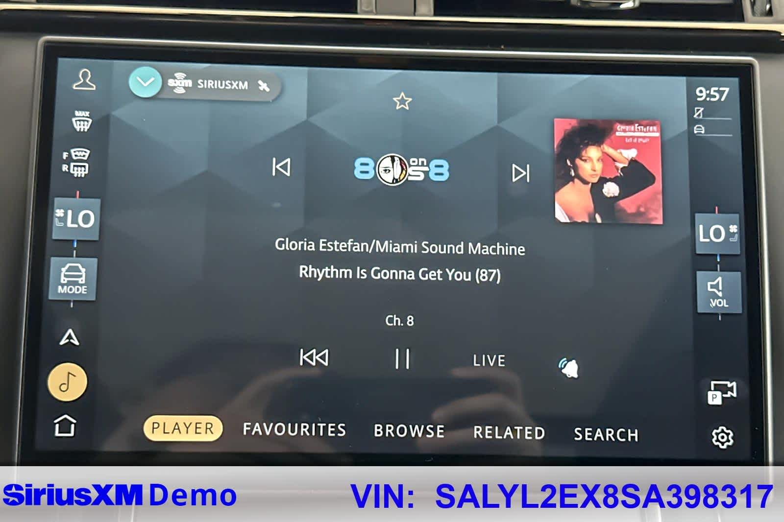 Thumbnail: 2025 Land Rover Range Rover Velar - 29