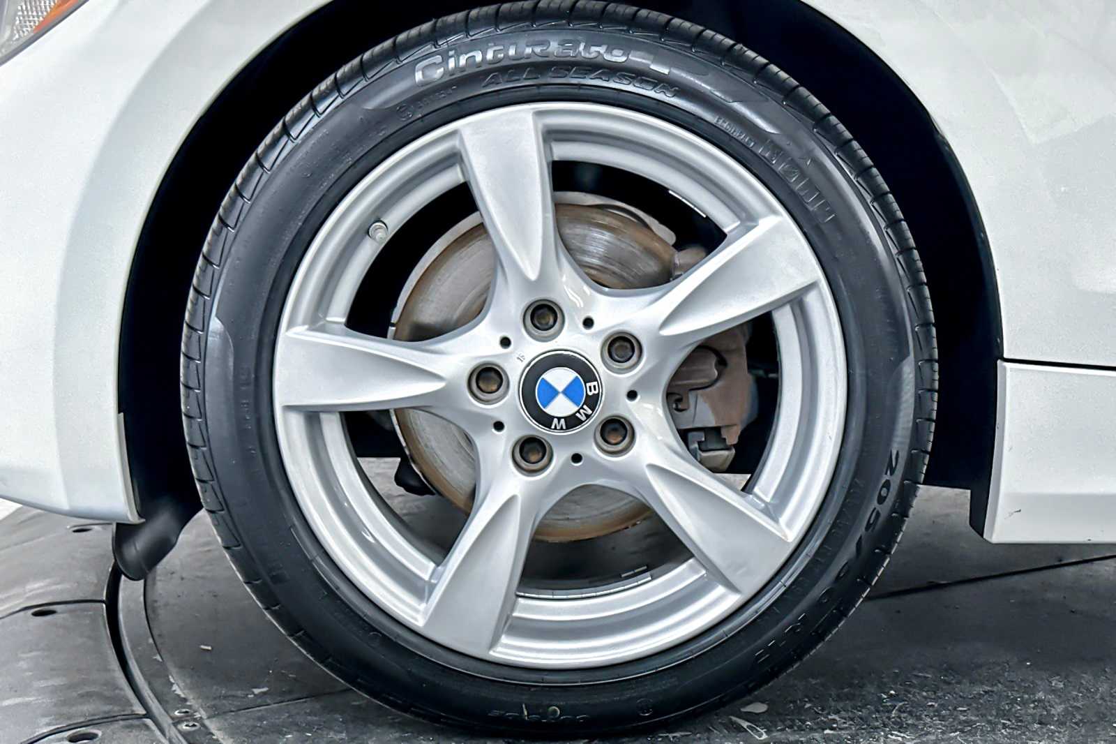 Thumbnail: 2012 BMW 1 Series - 12