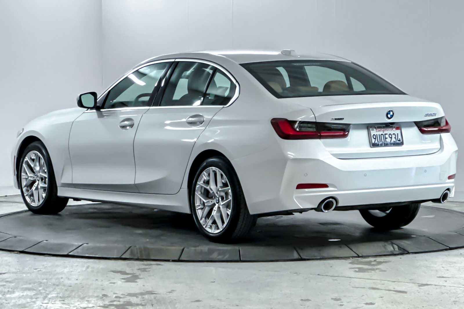 Thumbnail: 2025 BMW 3 Series - 6