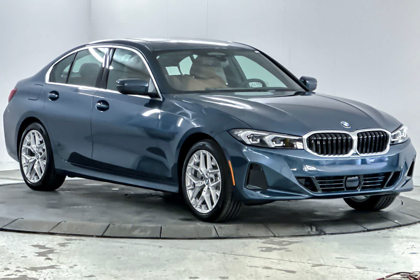 Thumbnail: 2026 BMW 3 Series - 9