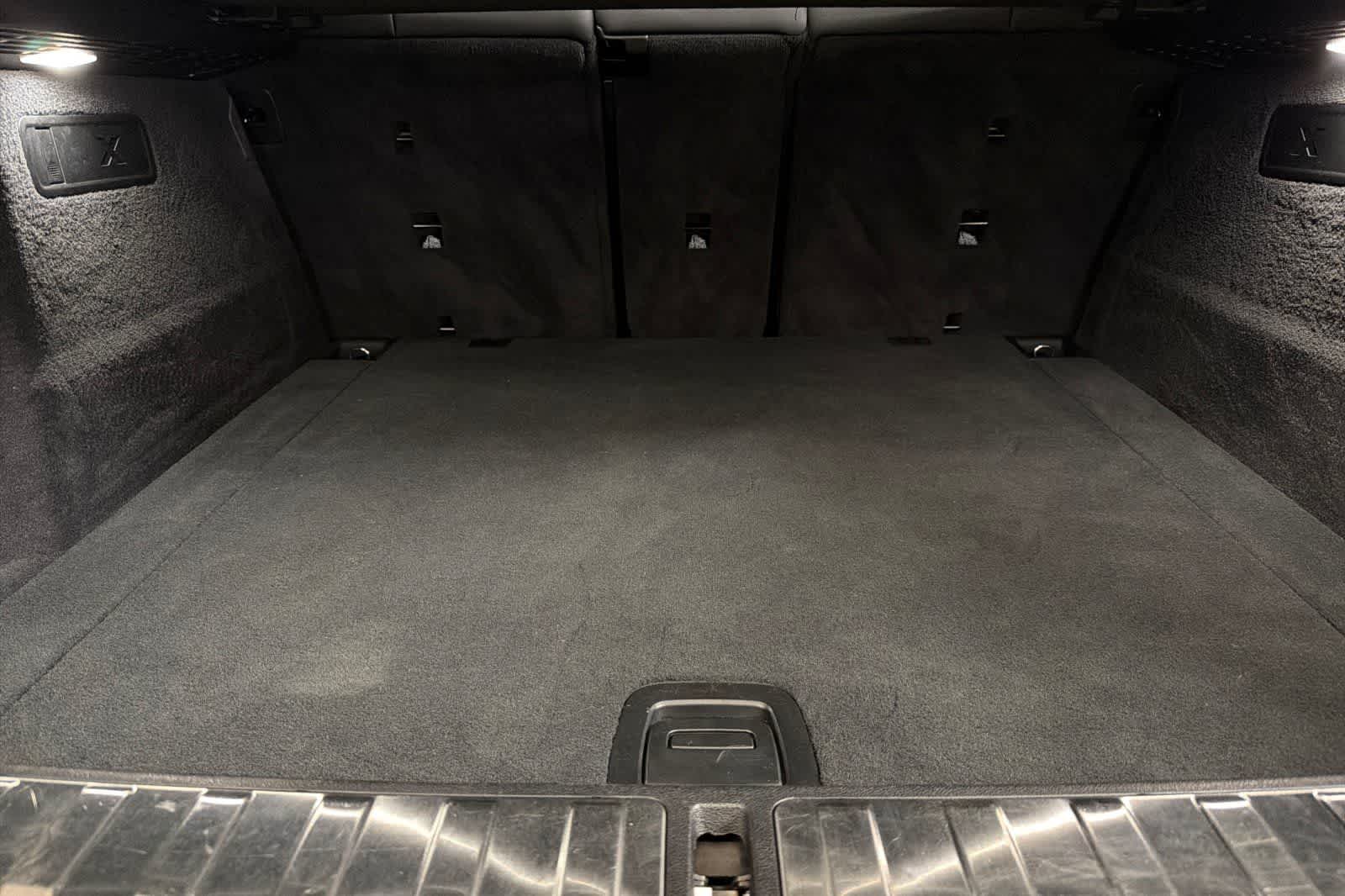 Thumbnail: 2024 BMW X6 - 15