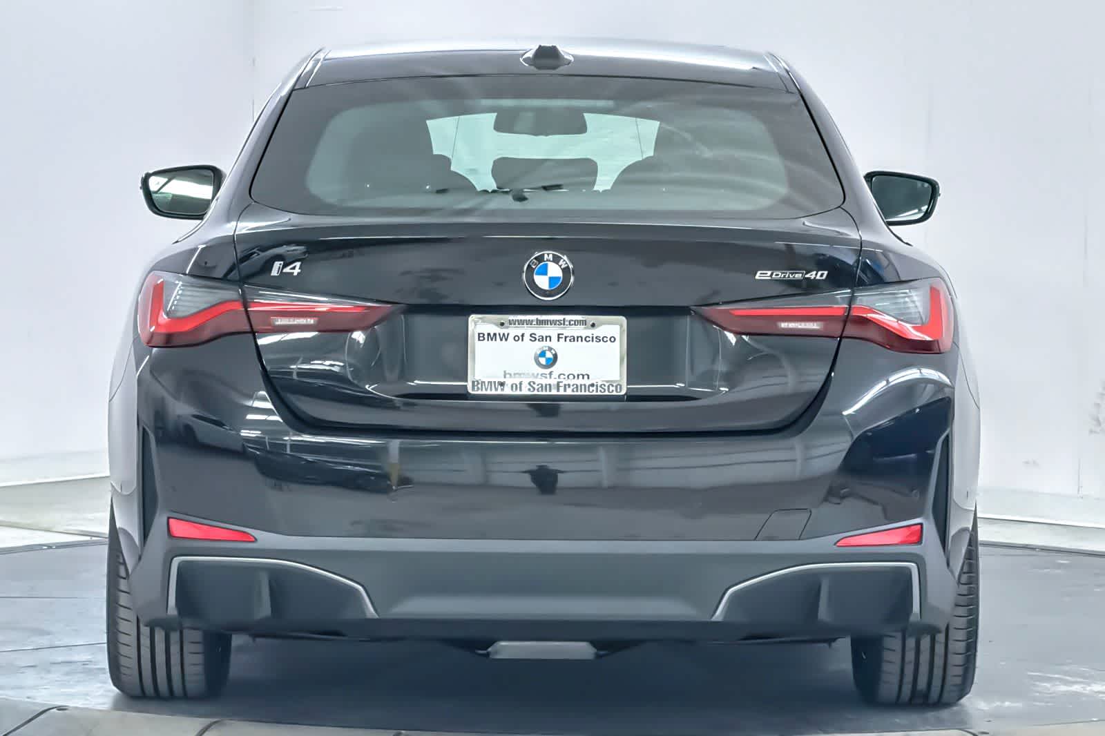 Thumbnail: 2026 BMW i4 - 7