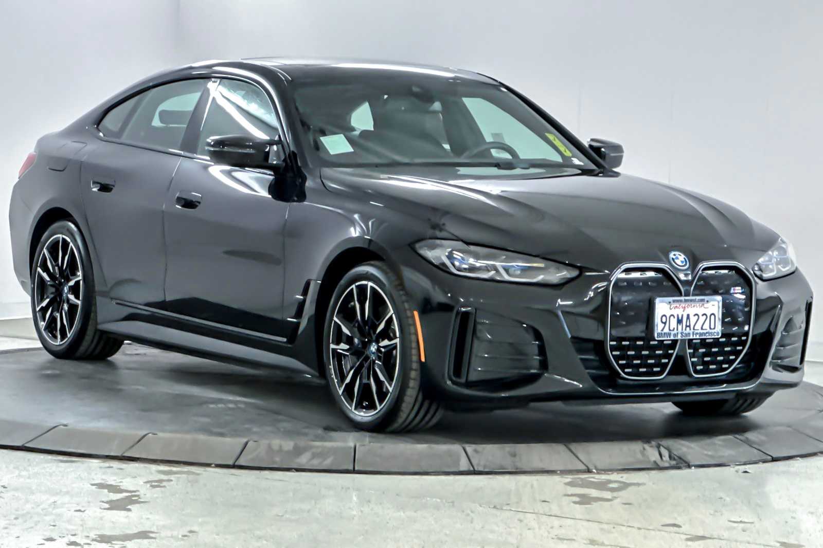 Thumbnail: 2022 BMW i4 - 9