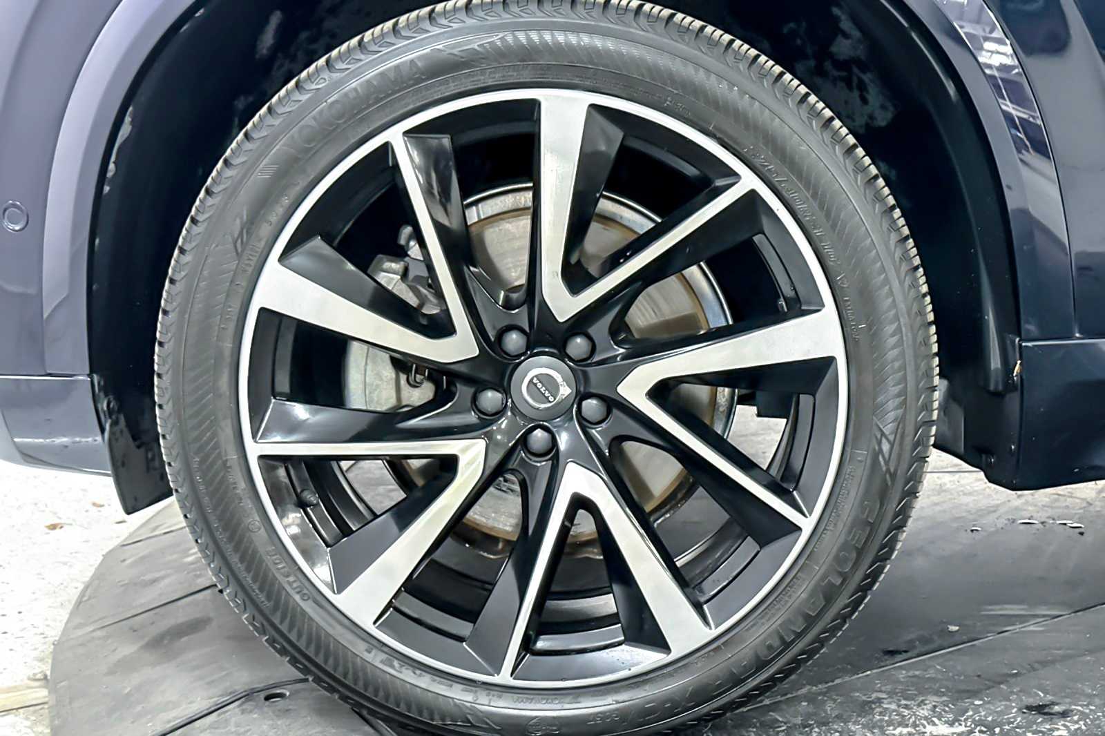Thumbnail: 2019 Volvo XC90 - 27