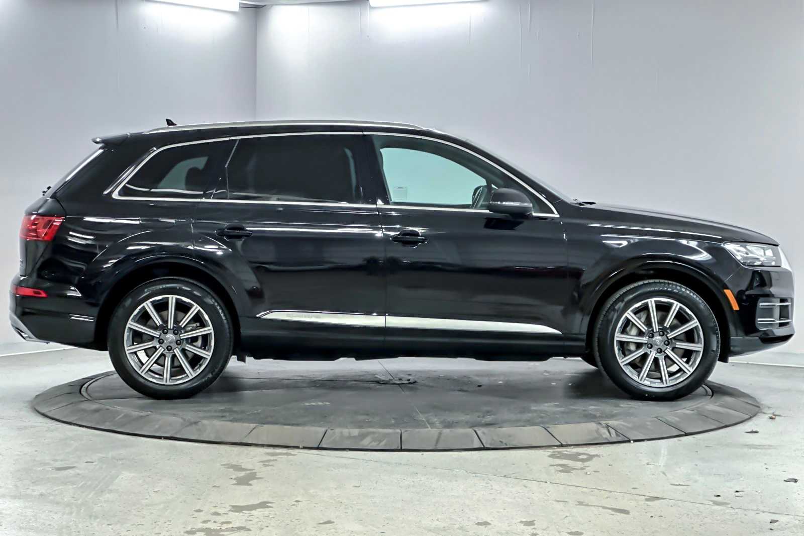 Thumbnail: 2017 Audi Q7 - 8