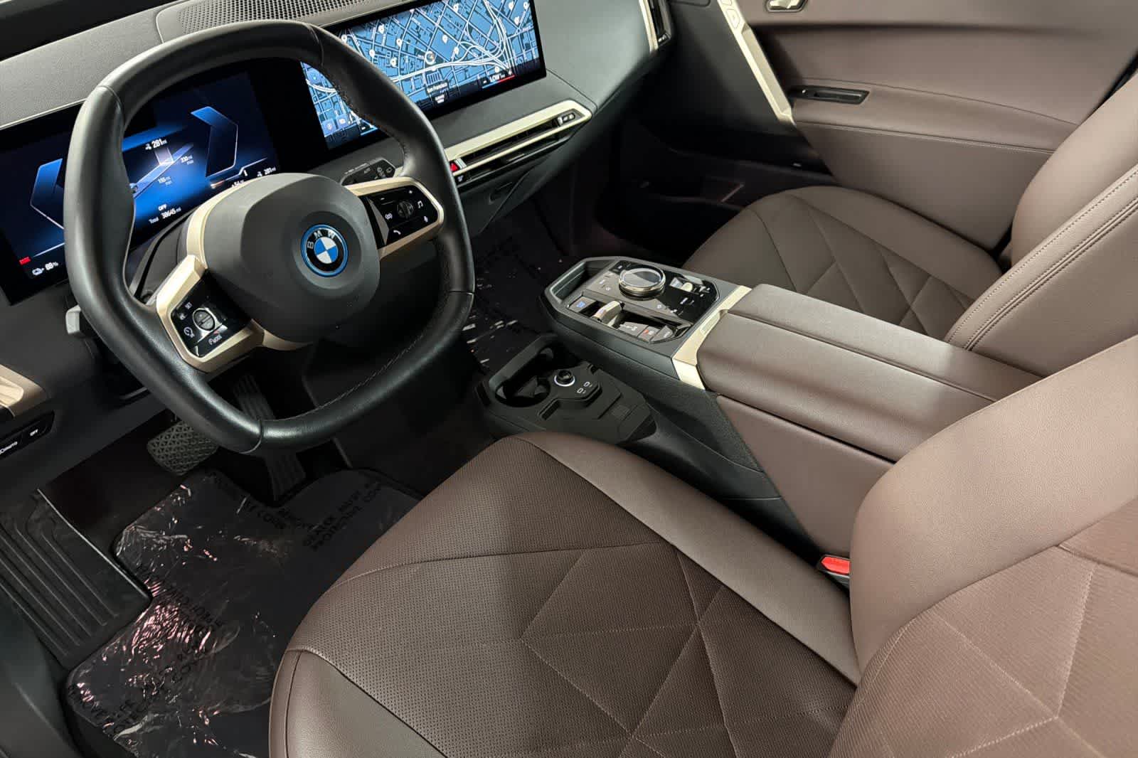 Thumbnail: 2023 BMW iX - 11