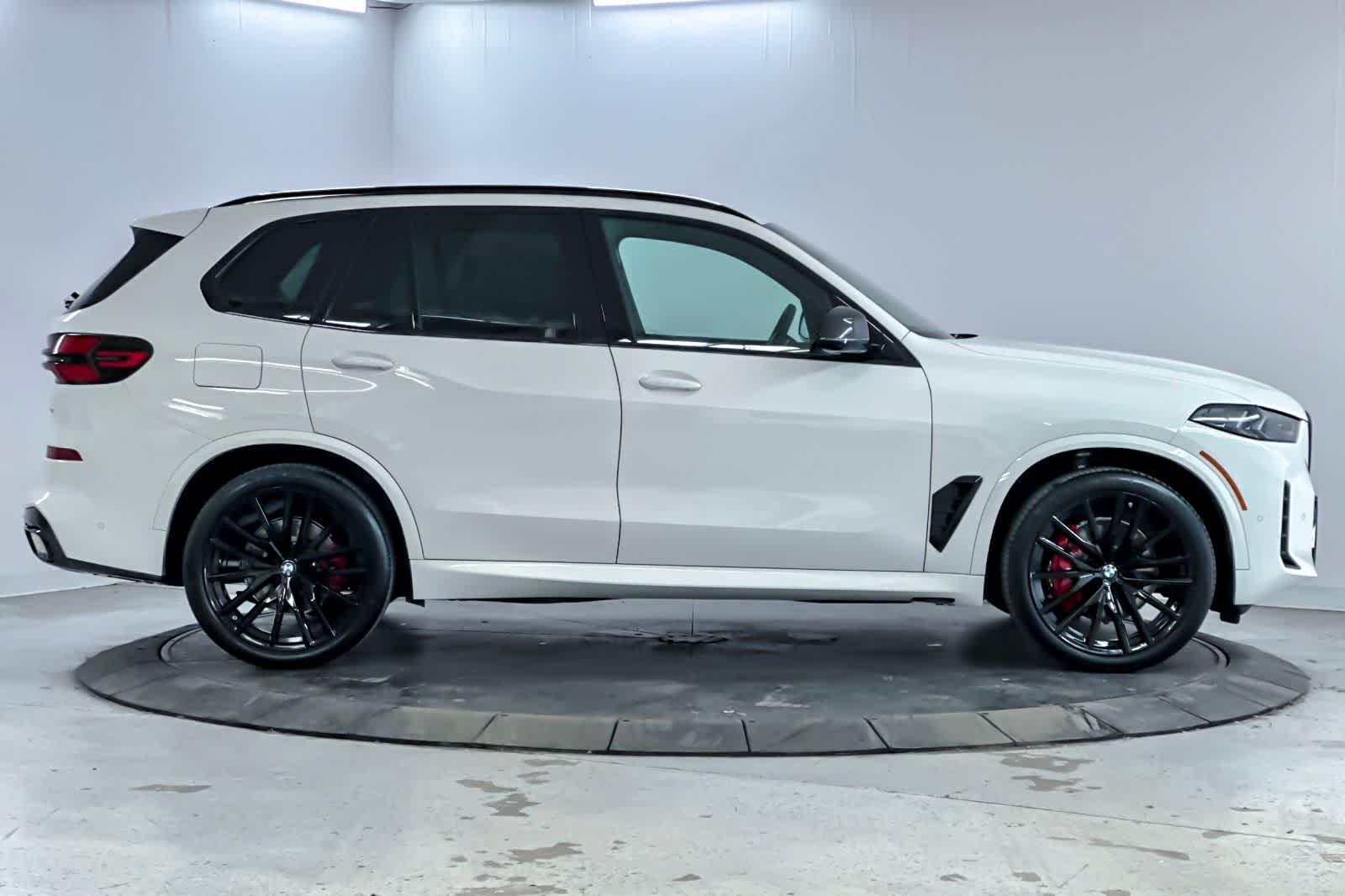 Thumbnail: 2026 BMW X5 - 8