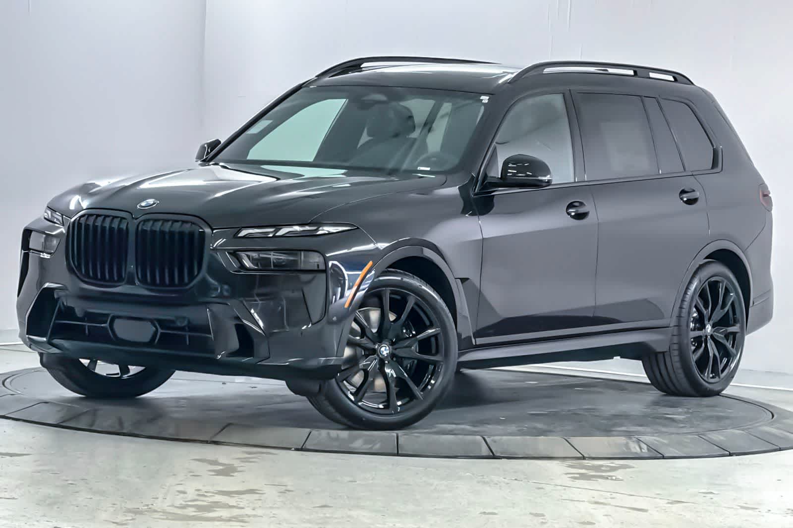 Thumbnail: 2027 BMW X7 - 1