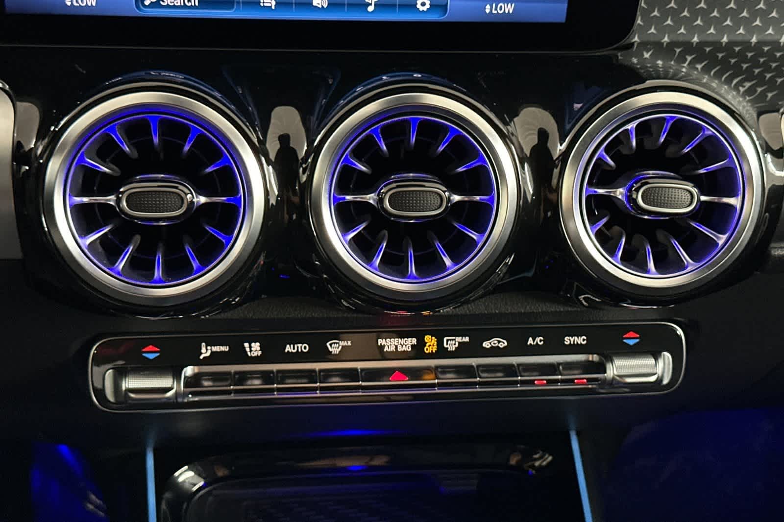 Thumbnail: 2024 Mercedes-Benz GLB - 20