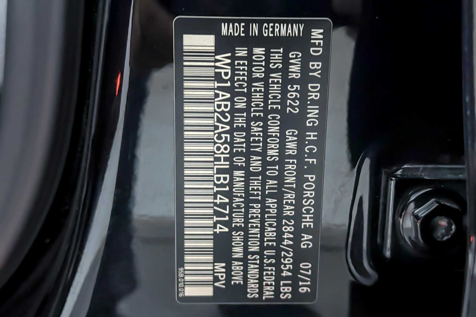 Thumbnail: 2017 Porsche Macan - 30