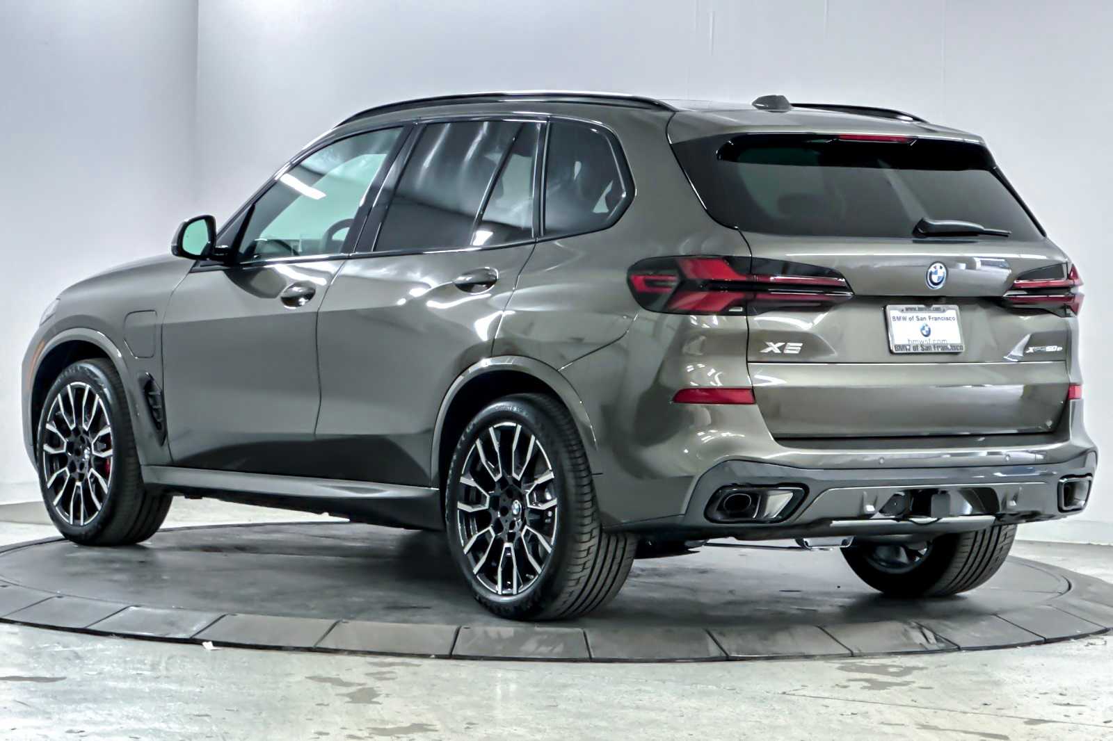 Thumbnail: 2026 BMW X5 - 6