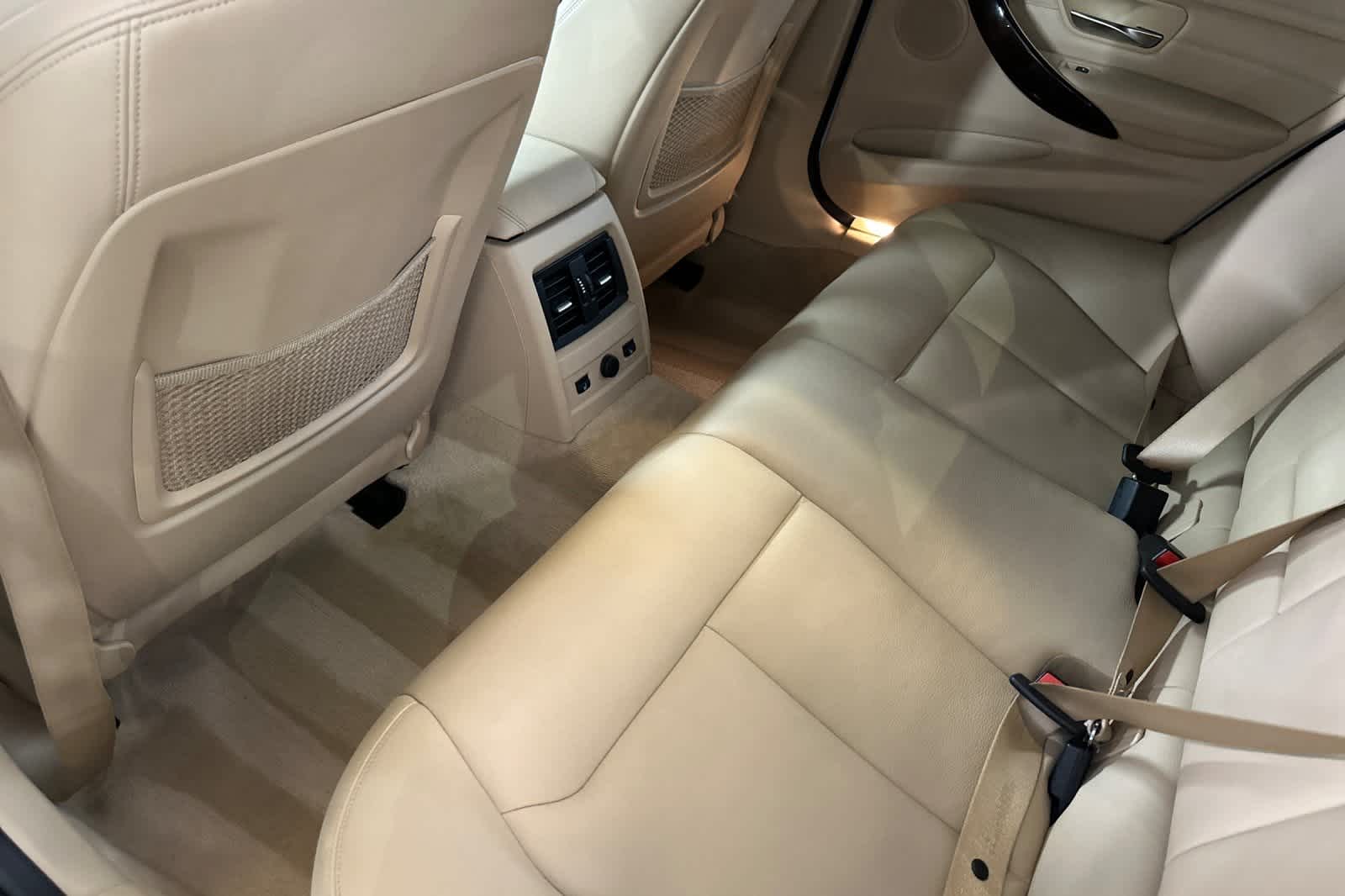 Thumbnail: 2015 BMW 3 Series - 4