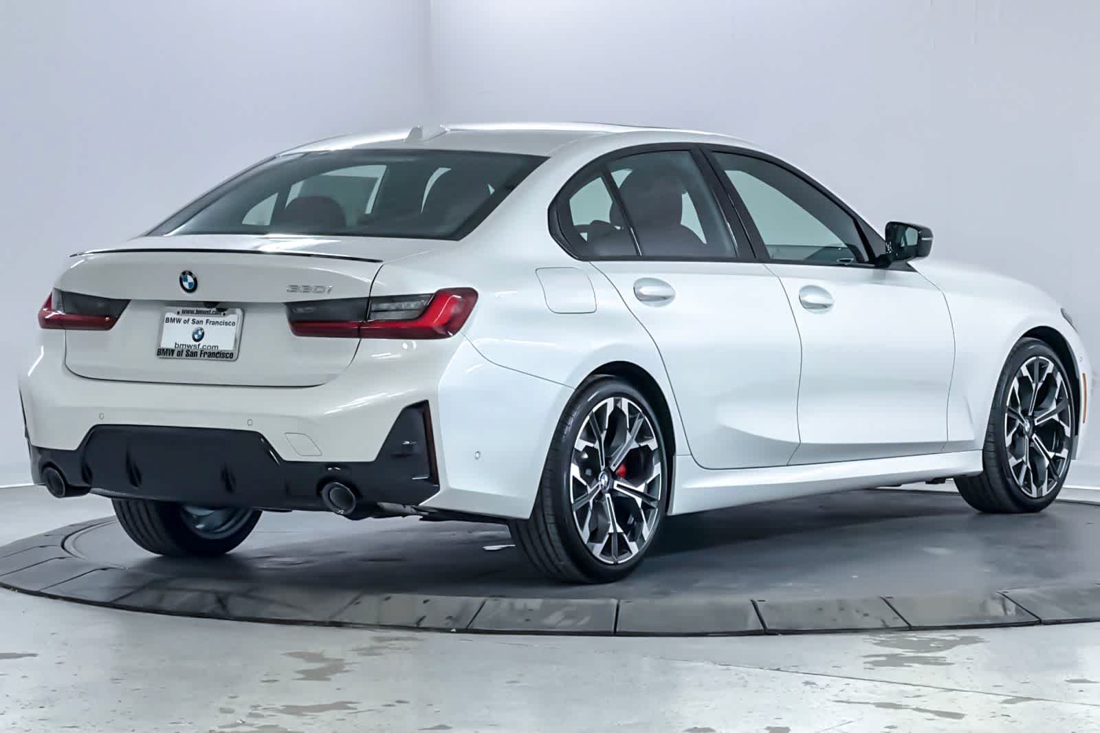 Thumbnail: 2026 BMW 3 Series - 2