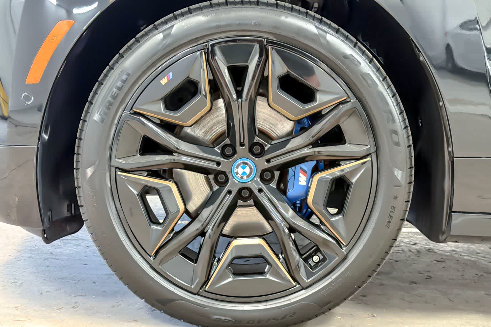 Thumbnail: 2024 BMW iX - 27