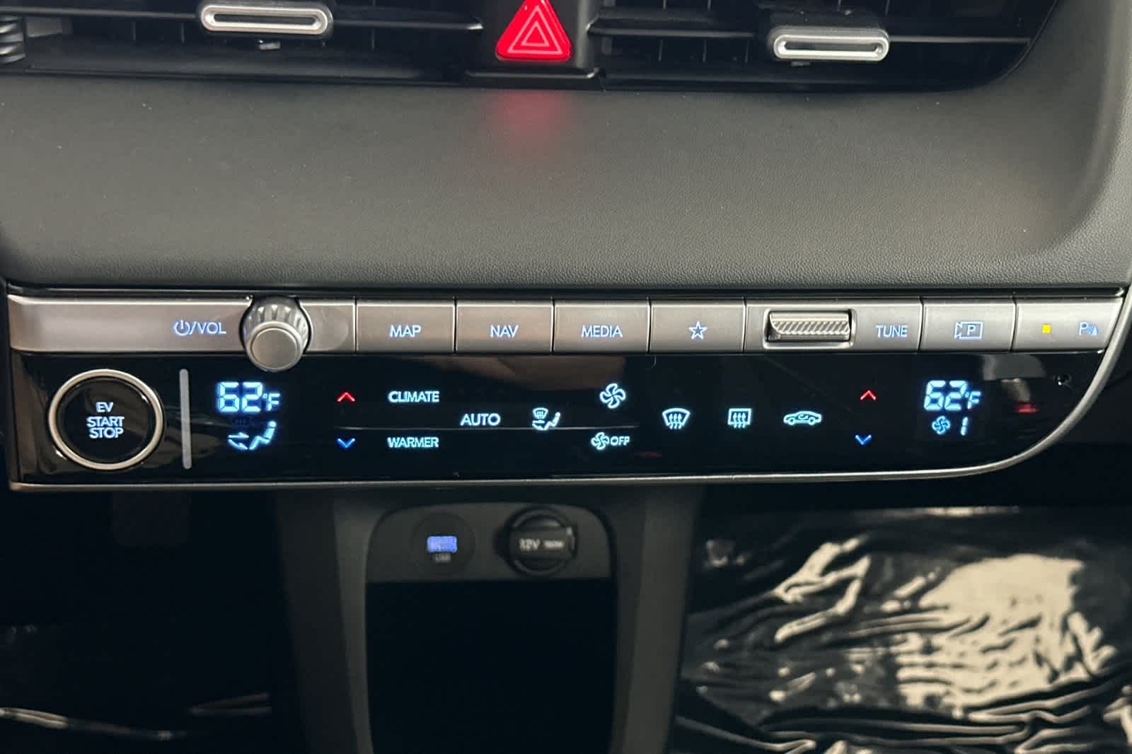 Thumbnail: 2024 Hyundai Ioniq 5 - 21