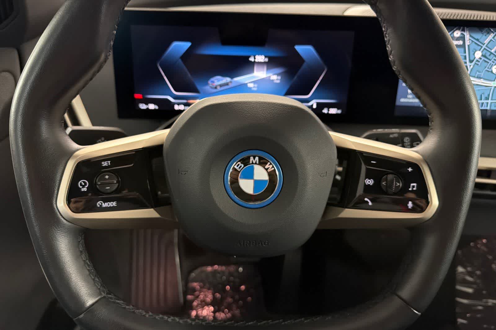 Thumbnail: 2023 BMW iX - 24