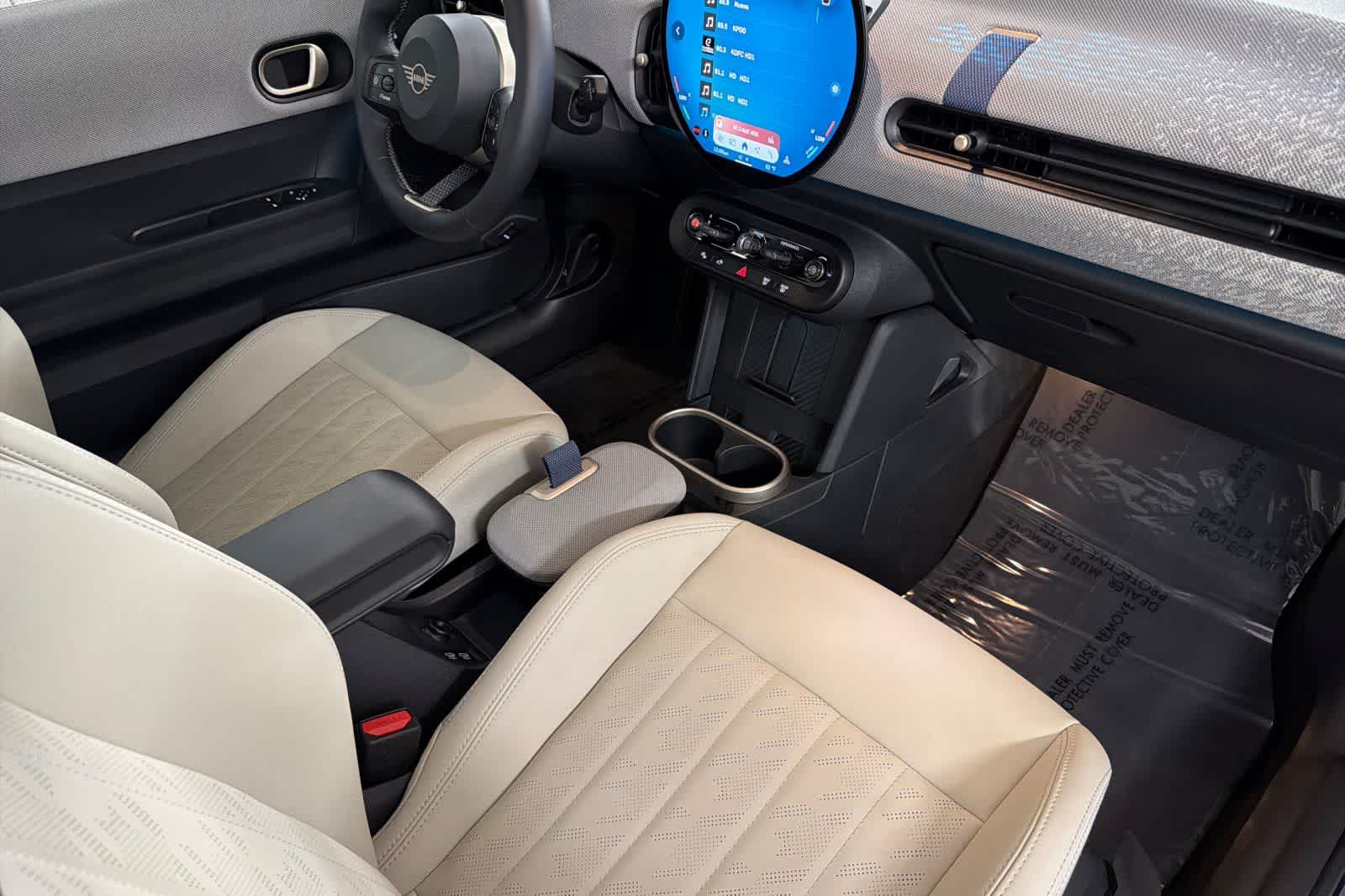 Thumbnail: 2025 MINI Cooper Hardtop - 16