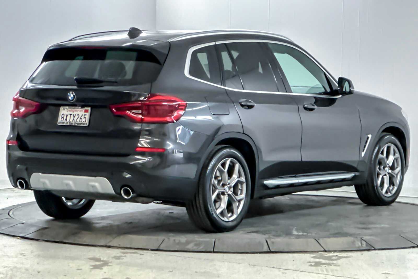 Thumbnail: 2021 BMW X3 - 2