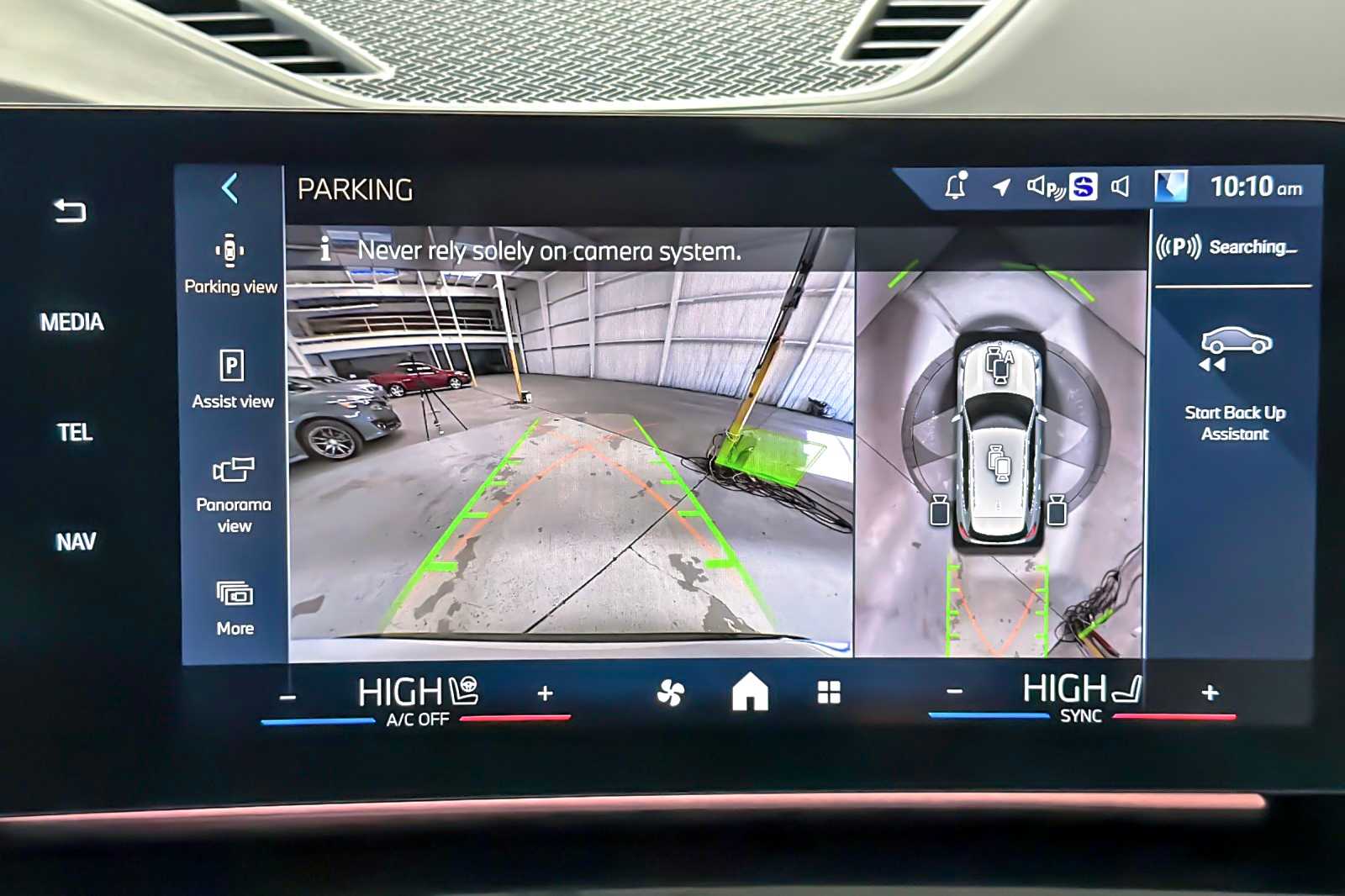 Thumbnail: 2025 BMW X1 - 19