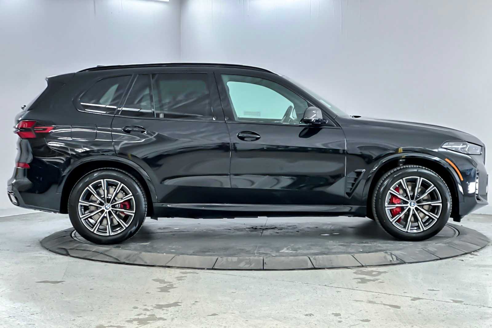 Thumbnail: 2026 BMW X5 - 8