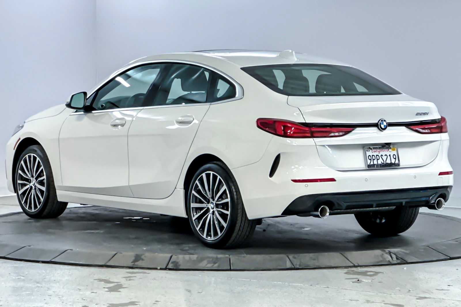 Thumbnail: 2024 BMW 2 Series - 6