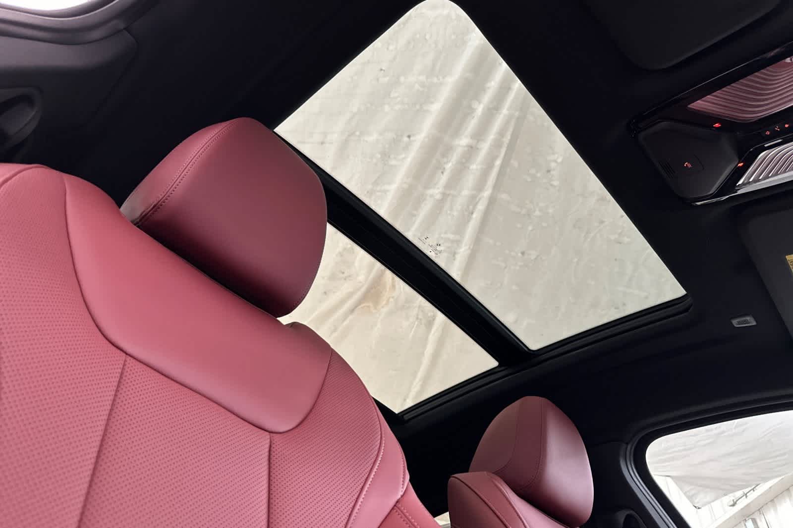 Thumbnail: 2025 BMW X4 - 17