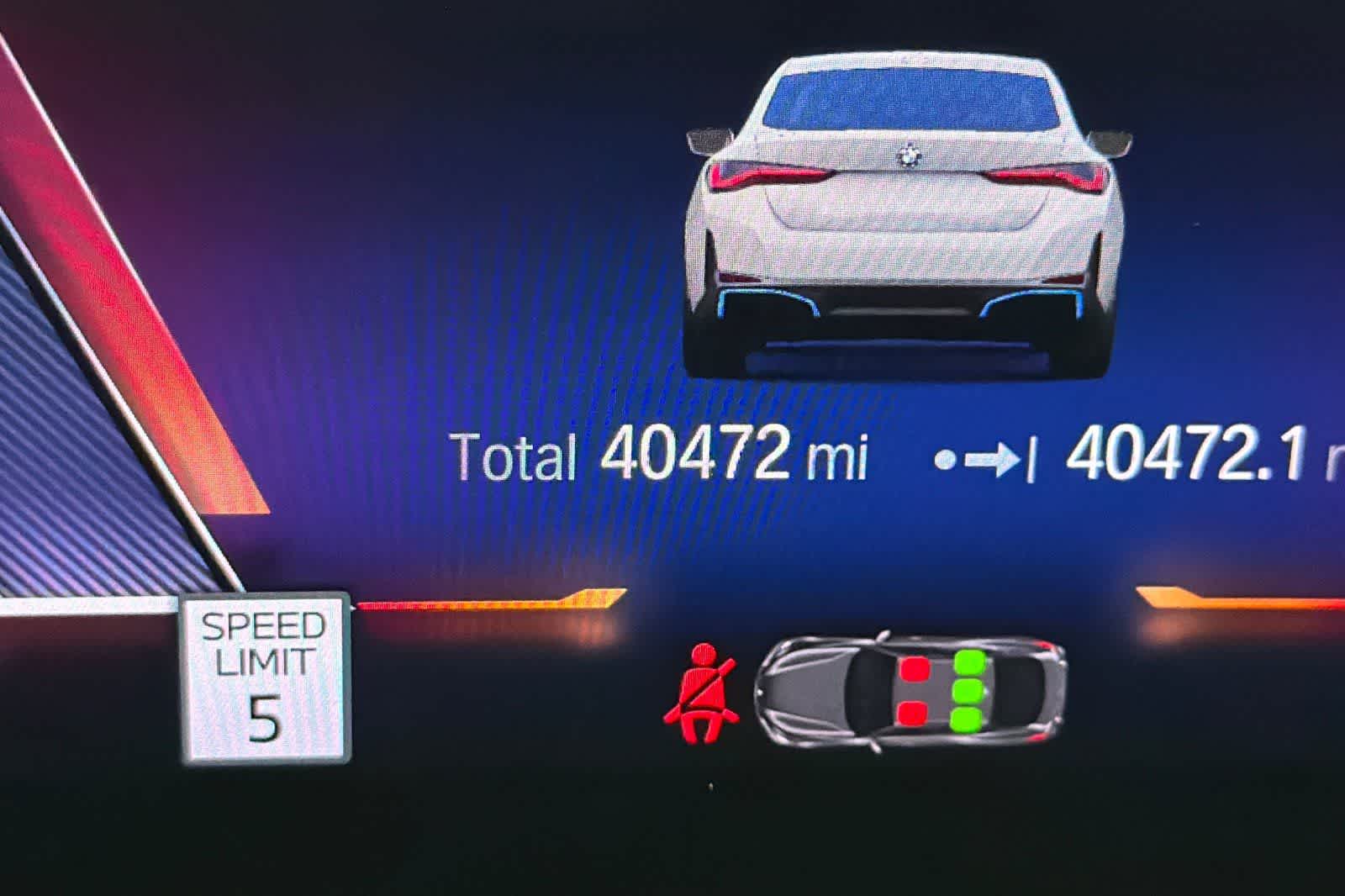 Thumbnail: 2023 BMW i4 - 25