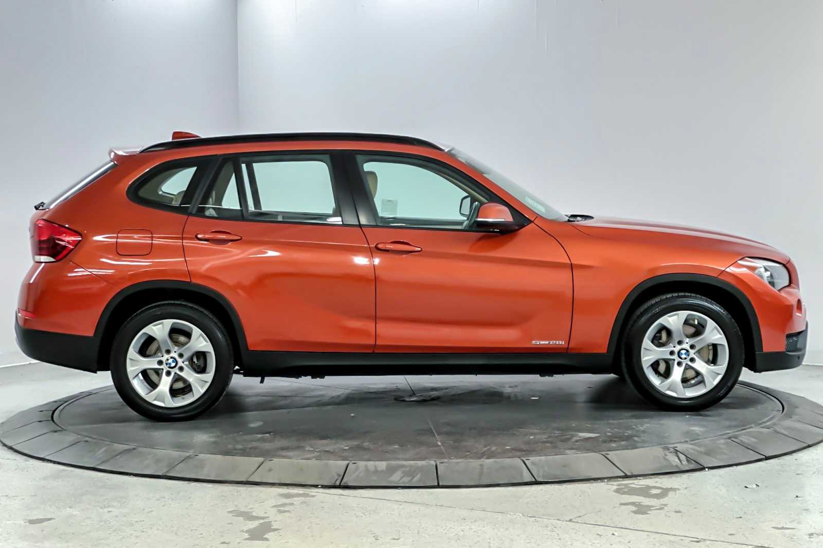 Thumbnail: 2014 BMW X1 - 8