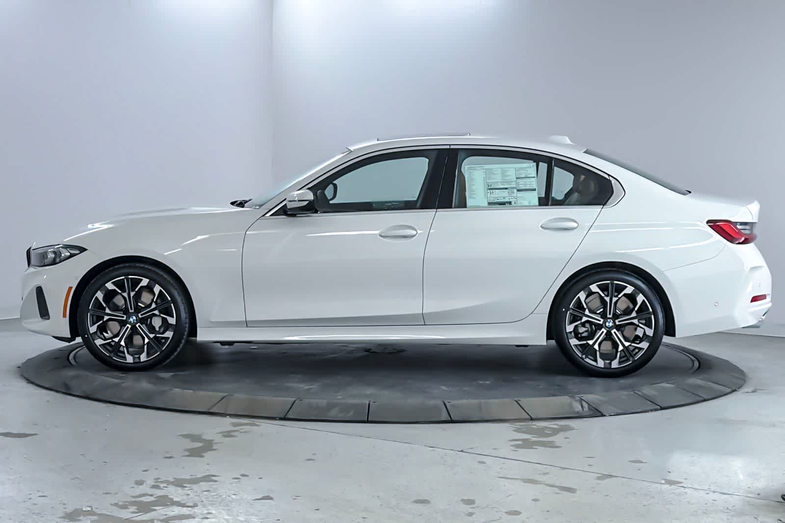 Thumbnail: 2026 BMW 3 Series - 5