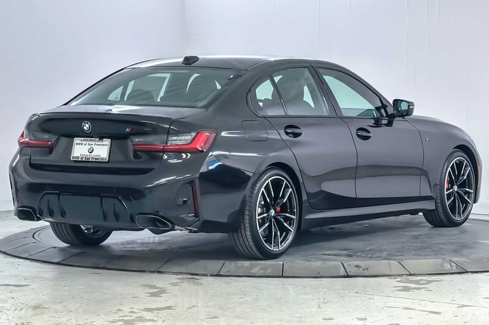 Thumbnail: 2026 BMW 3 Series - 2