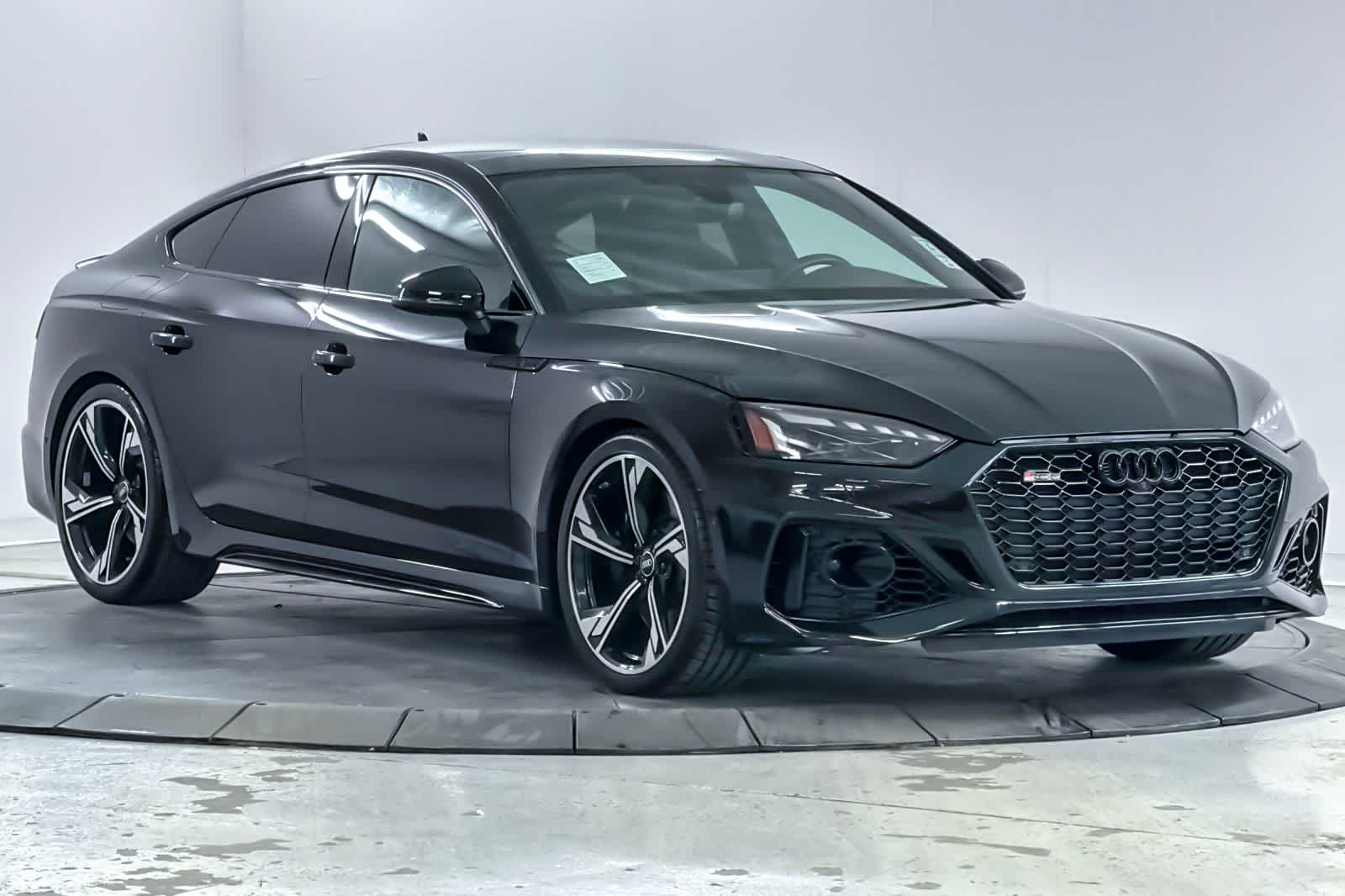 Thumbnail: 2022 Audi RS 5 - 9