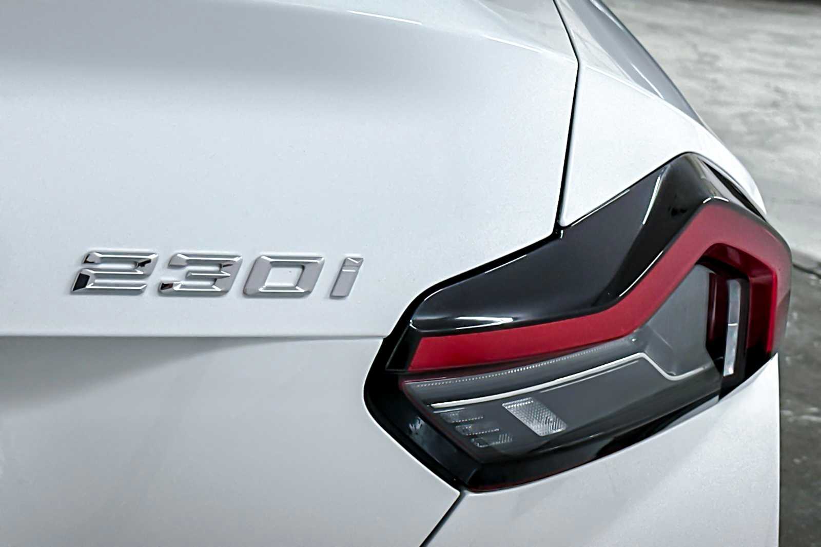 Thumbnail: 2025 BMW 2 Series - 25