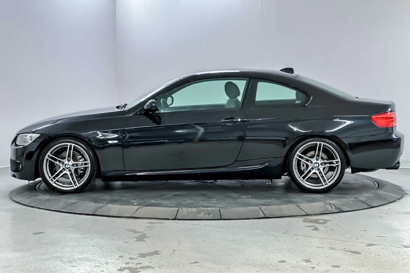 Thumbnail: 2012 BMW 3 Series - 5